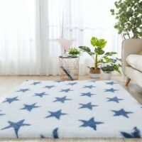Tapis 160x230 blanc avec des étoiles bleues STALARIS