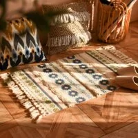 Tapis berbère avec motifs et texture STANI