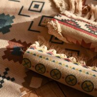 Tapis berbère avec motifs et texture STANI