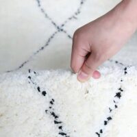 Tapis blanc cassé berbère et ethnique KASZ