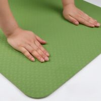 Tapis de yoga coloré antidérapant