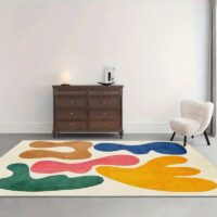 Tapis design et abstrait coloré et blanc cassé STRACT