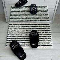 Tapis noir et blanc à rayure doux et moelleux ZEBREA