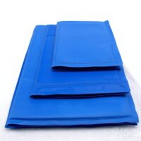 Tapis rafraîchissant chien bleu pour été 2