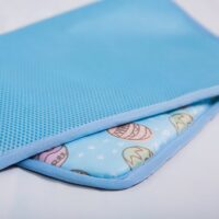 Tapis rafraîchissant chat bleu rectangulaire lavable motifs oeufs