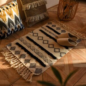 Tapis berbère lignes beiges et noires descente de lit chic et bohème STANI