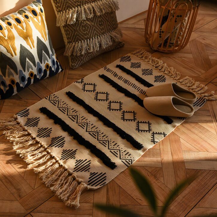 Tapis berbère lignes beiges et noires descente de lit chic et bohème STANI