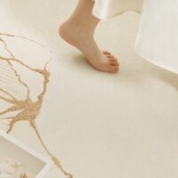 Tapis chambre beige motifs marrons abstraits KELIA