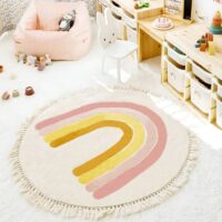 Tapis chambre enfant rond avec arc-en-ciel rose et froufous KELLY