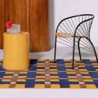 Tapis chambre et salon motifs géométriques jaunes bleus et marrons PUXU