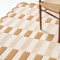 Tapis coloré style marocain avec motifs géométriques et bords arc de cercle PUXU
