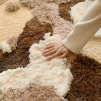 Tapis de chambre et salon shaggy marron et beige couches superposées BIONCA