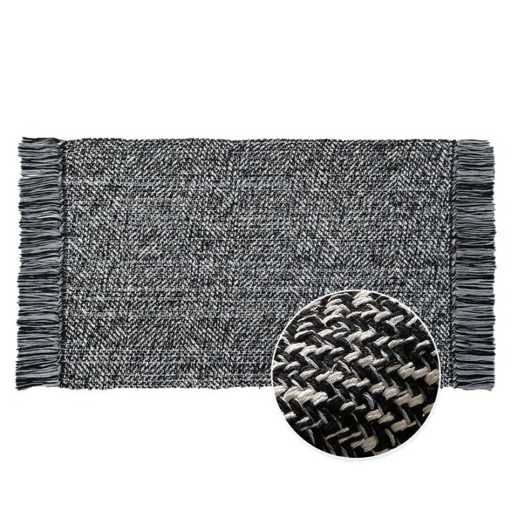 Tapis de couloir en fibre tressée à pompons noir et blanc SLOWLIFE