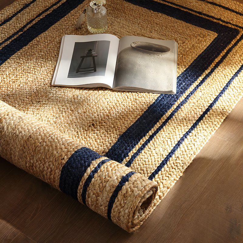 Tapis de couloir jonc de mer et jute rectangulaire avec lignes bleues ETNA
