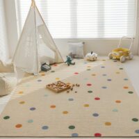Tapis de jeux pour enfant en laine beige avec points de couleur BASIL