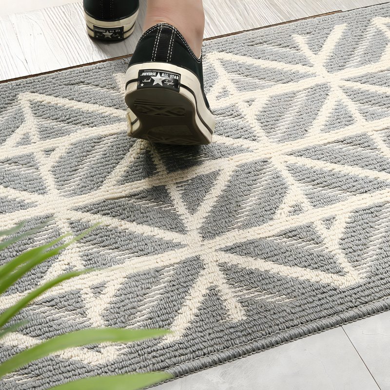 Tapis d’entrée gris et beige géométrique style nordique RASKIA