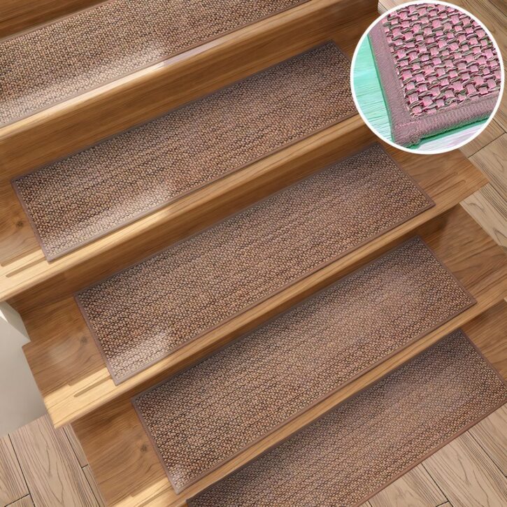 Tapis d'escalier effet lin japonais marron clair auto-adhésif
