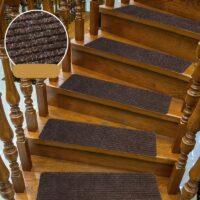 Tapis d’escalier marron à rayures auto-adhésif