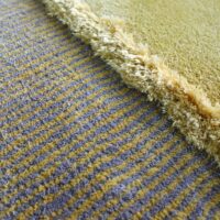 Tapis design jaune et marron pour salon style contemporain PUXU