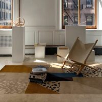 Tapis en laine forme droite et irrégulière motifs abstraits sobres PUXU