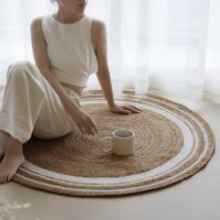 Tapis jute Indien tissé à la main cercle avec bandes blanches FANG