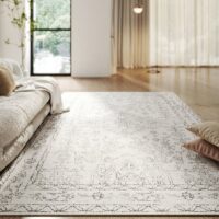 Tapis persan blanc cassé traditionnel style ethnique rectangulaire PEACE