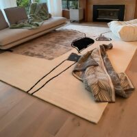 Tapis rectangulaire beige art abstrait minimalisme italien en laine PUXU