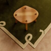 Tapis vert style berbère avec hautes finitions ARTO DESIGN